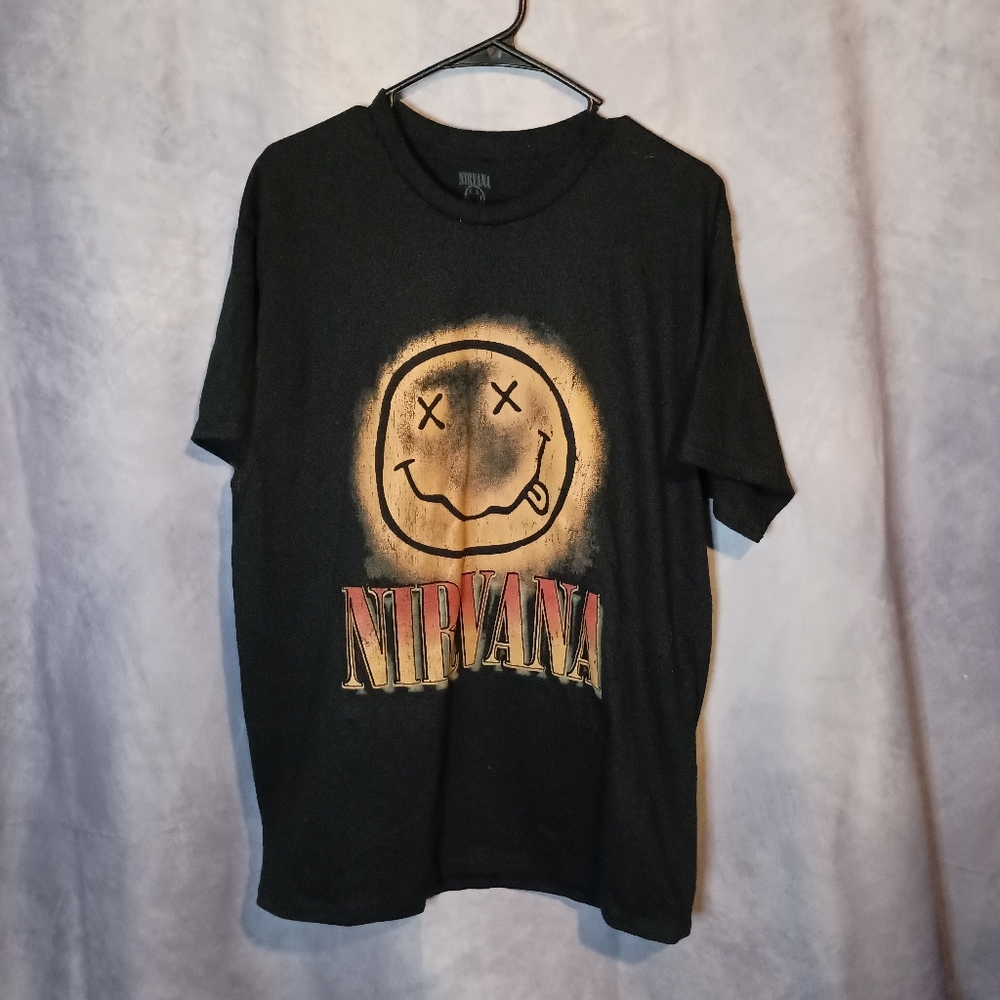 Nirvana Graphic Smiley Band Tee